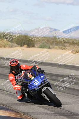 media/Nov-16-2025-Race Pace (Sun) [[8c5fa54630]]/Verified Riders/4-Turn 3 Inside (1050am)/